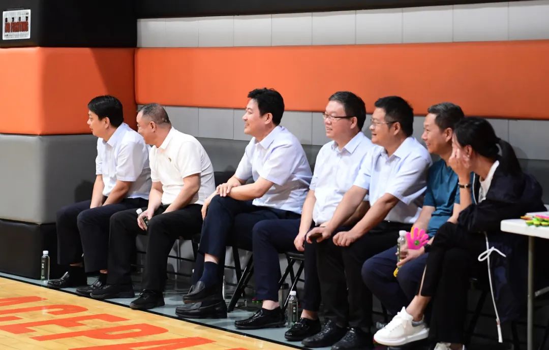 70年丨以篮球之名 书热血华章 集团公司《向上吧 五建》2023年职工篮球比赛圆满闭幕(图33) 图片